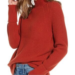 Treasure & Bond Mock Neck sweater Medium in red ochre